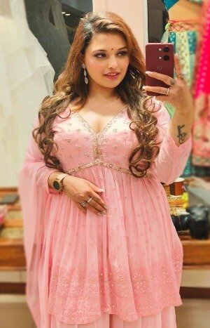 cheap call girls in Pune